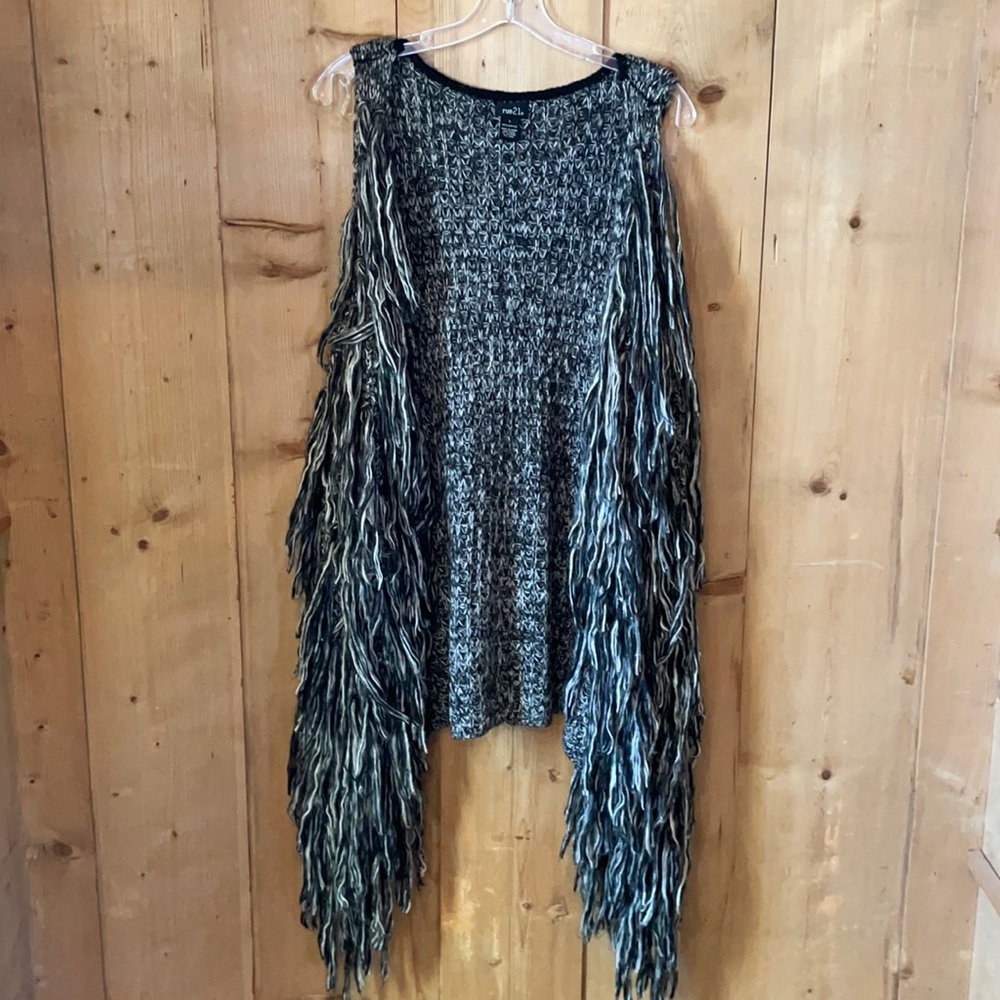Rue21 vest with fringe